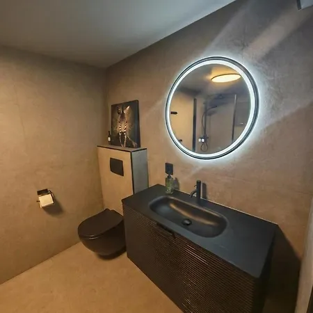 Cozy Apartment, With A View Of * 트롬쇠